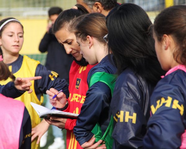 Campamento de fútbol de alto rendimiento para Chicas en Barcelona 15 días - Imagen 3