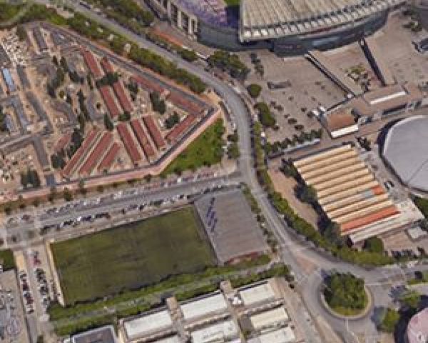 Campamento de fútbol de alto rendimiento para Chicas en Barcelona 15 días - Imagen 4